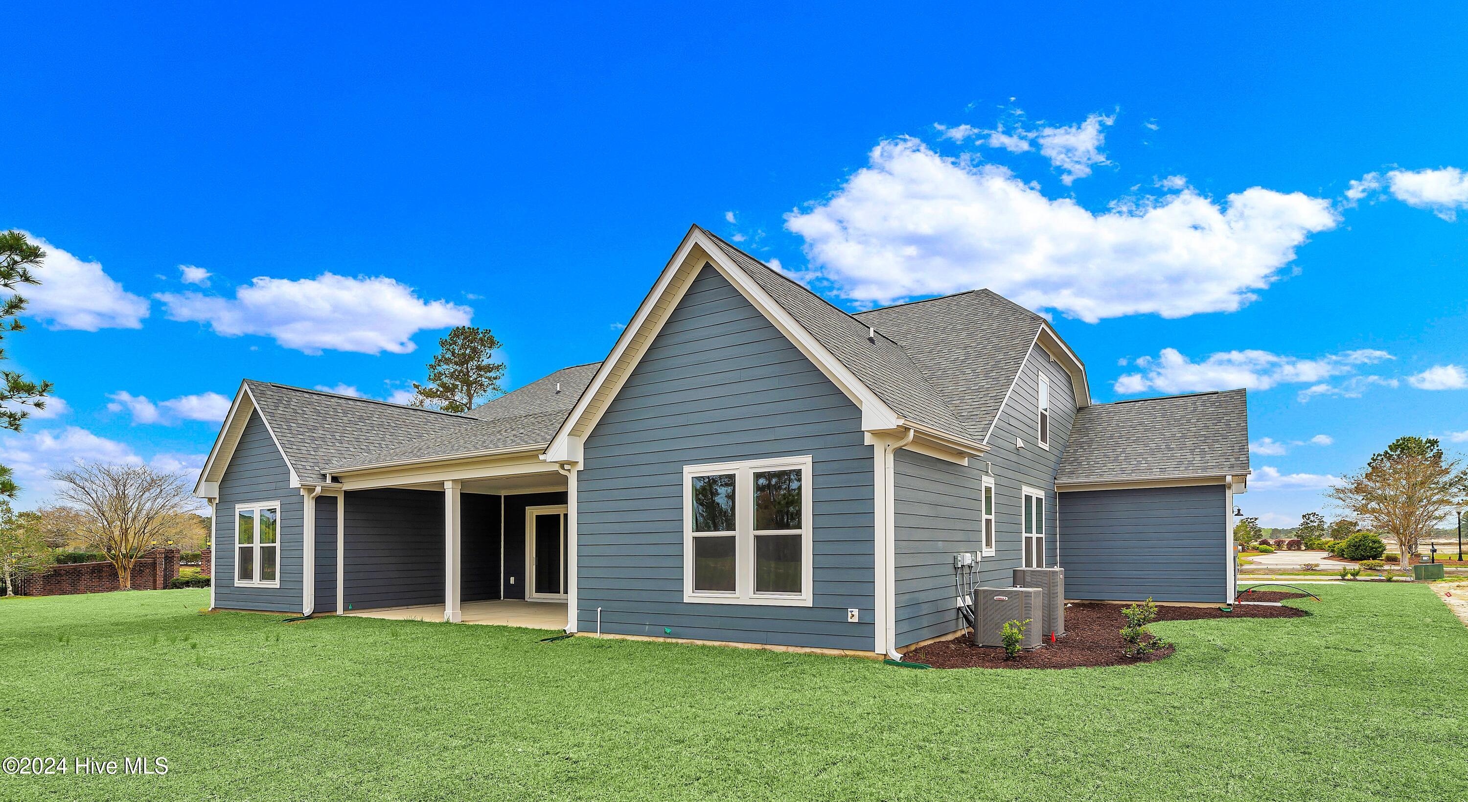 550 Wagon Wheel Trail Northwest Calabash, NC 28467 - Photo 4 of 19 550 Wagon Wheel Trail