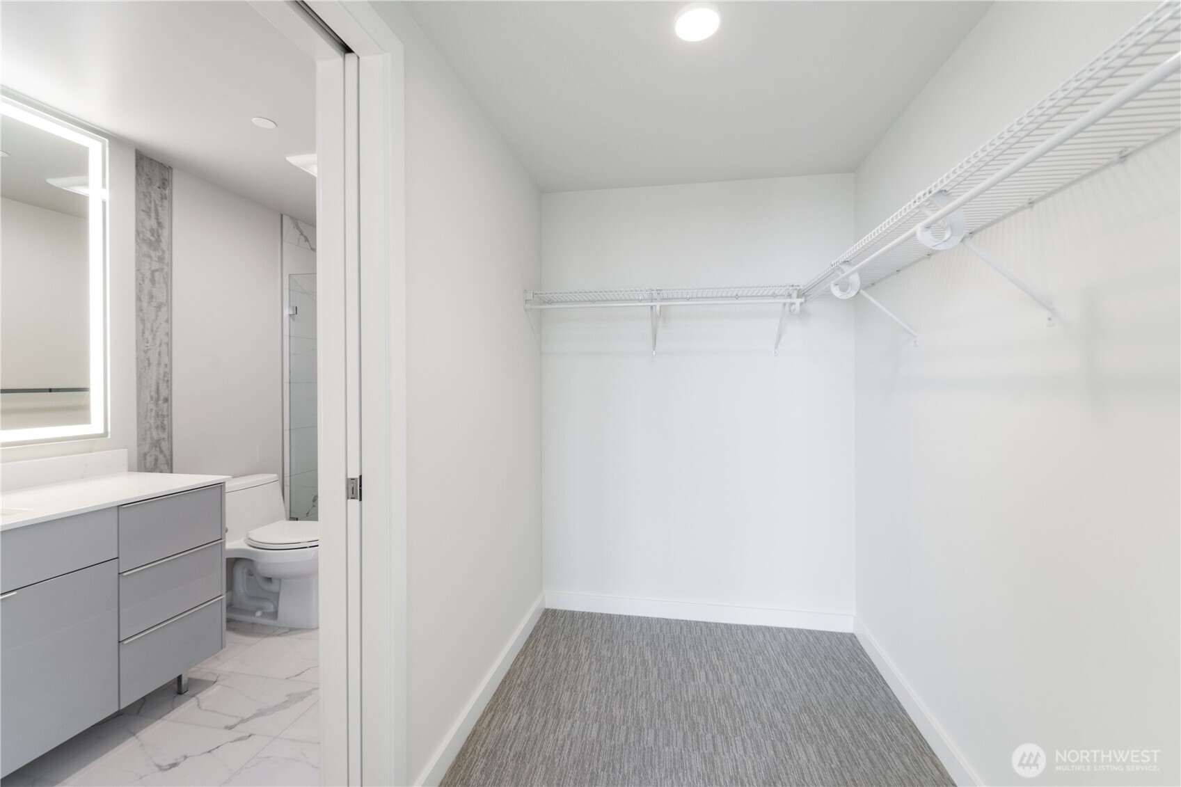 450 South Main Street, Unit 1109 Seattle, WA 98104 - Photo 7 of 32