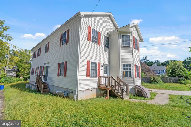 $950,000 | 412 Fairview Drive, Wayne, PA 19087