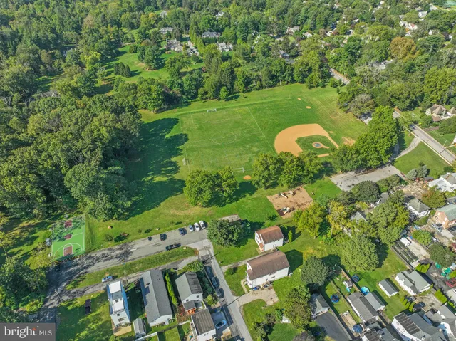 $950,000 | 412 Fairview Drive, Wayne, PA 19087