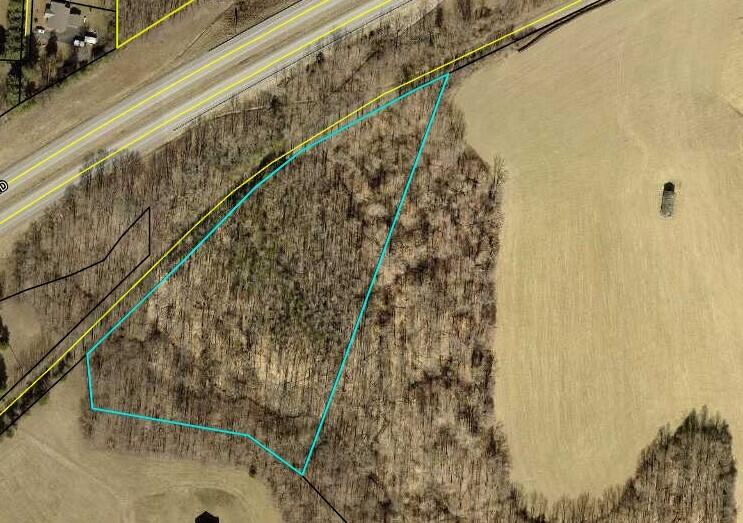 1064 Frontage Road Russell Springs, KY 42642 - Photo 3 of 19 Screenshot 2026-02-02 111642