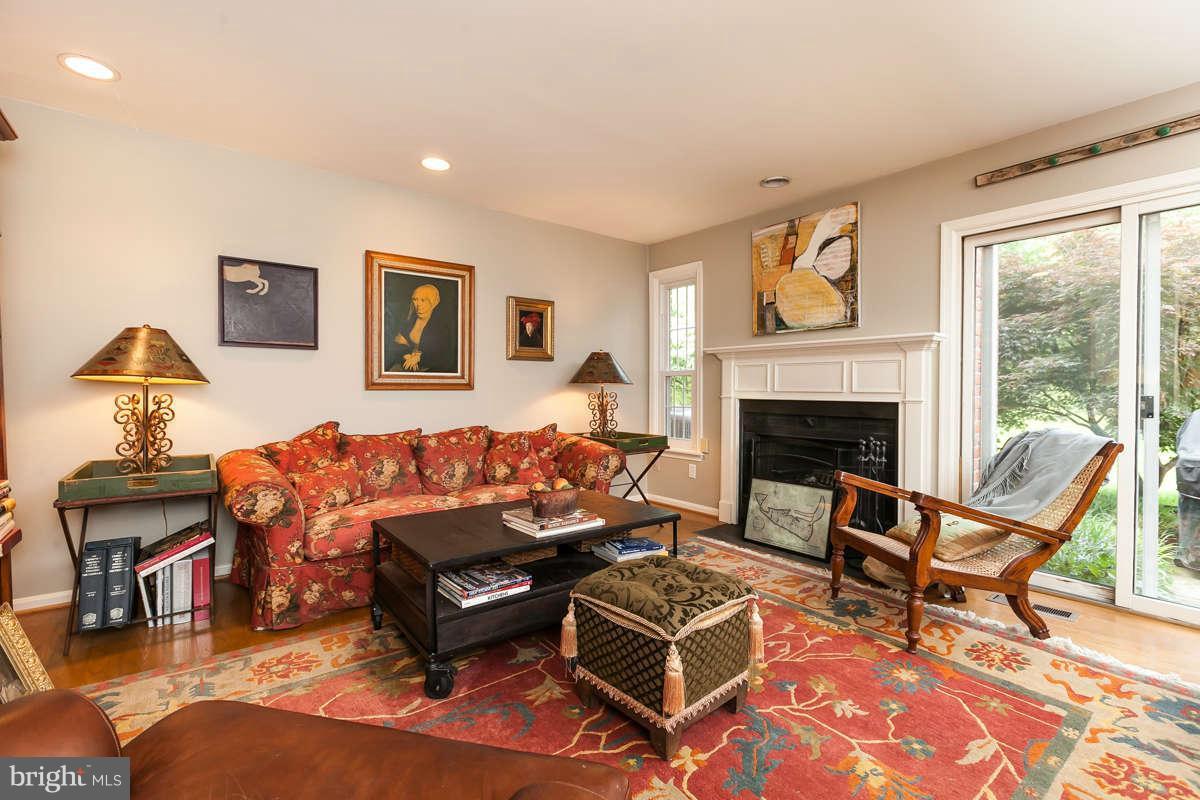 7 Quail Hollow Road Lutherville-Timonium, MD 21093 - Photo 11 of 20 Family Room