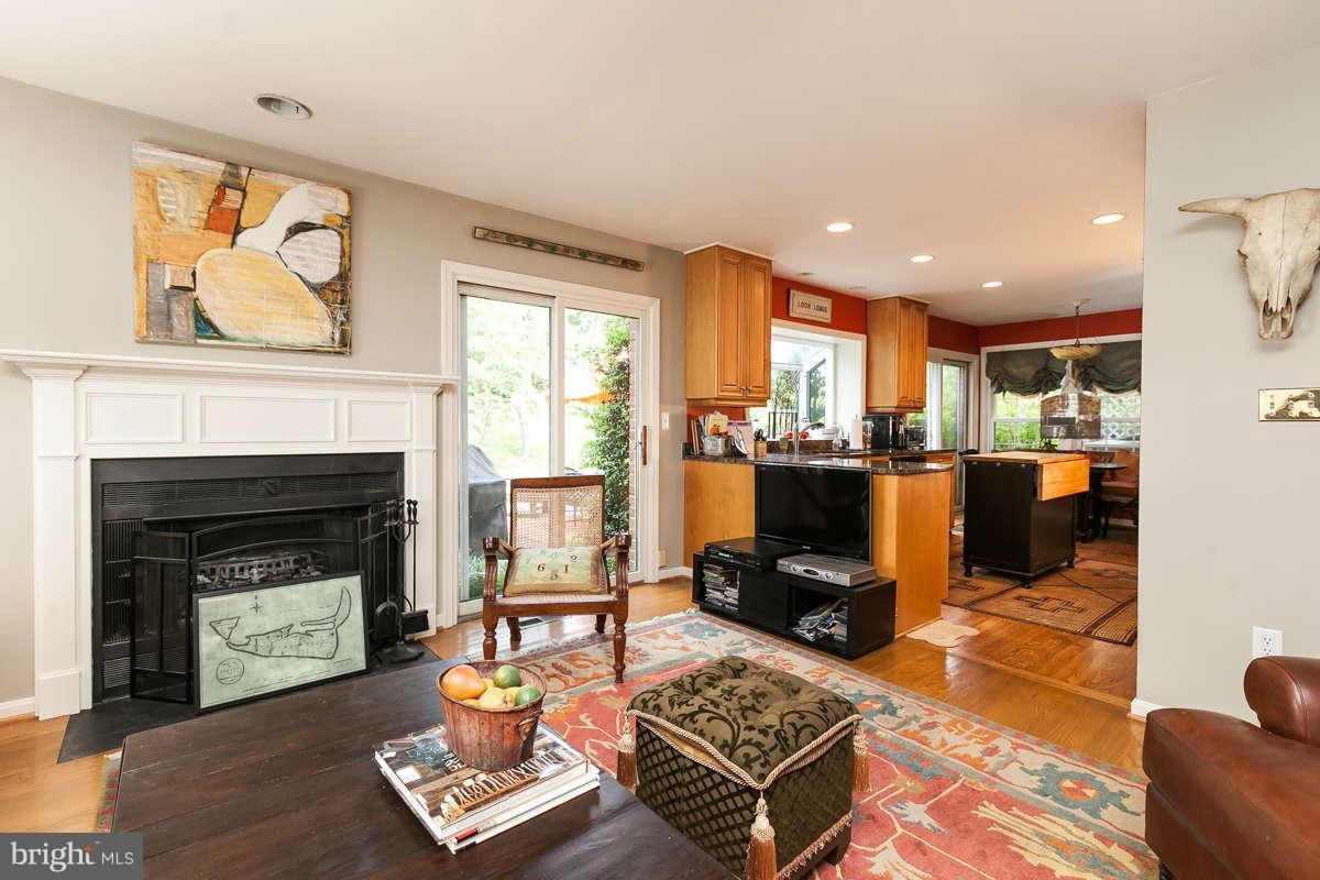 7 Quail Hollow Road Lutherville-Timonium, MD 21093 - Photo 12 of 20 Family Room