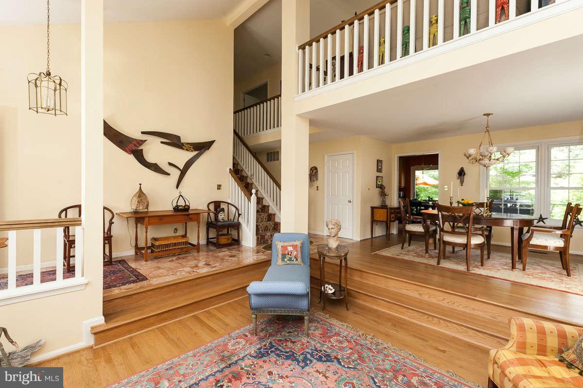 7 Quail Hollow Road Lutherville-Timonium, MD 21093 - Photo 5 of 20 Living Room