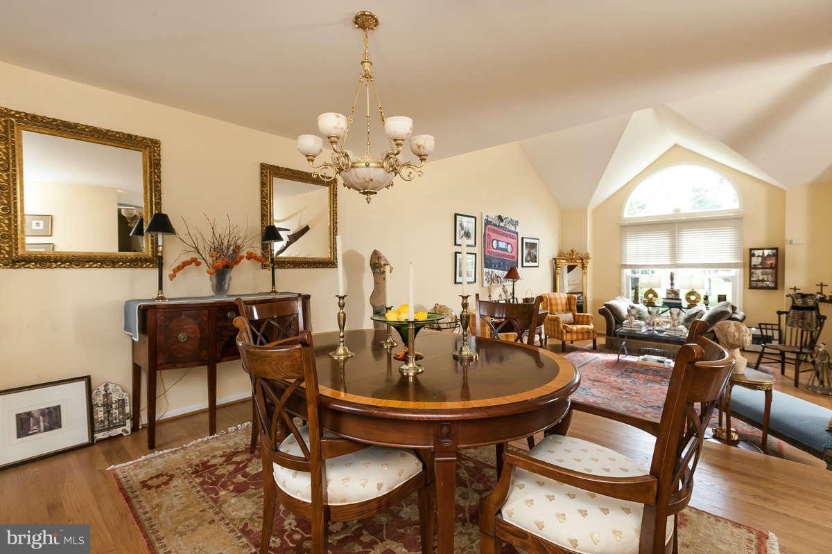 7 Quail Hollow Road Lutherville-Timonium, MD 21093 - Photo 7 of 20 Dining Room