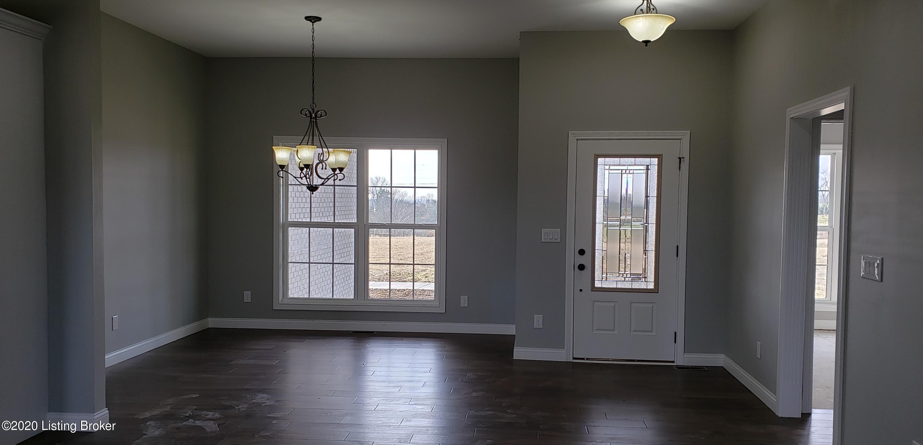 3230 Stringtown Road Bardstown, KY 40004 - Photo 4 of 36 3230 front foyer