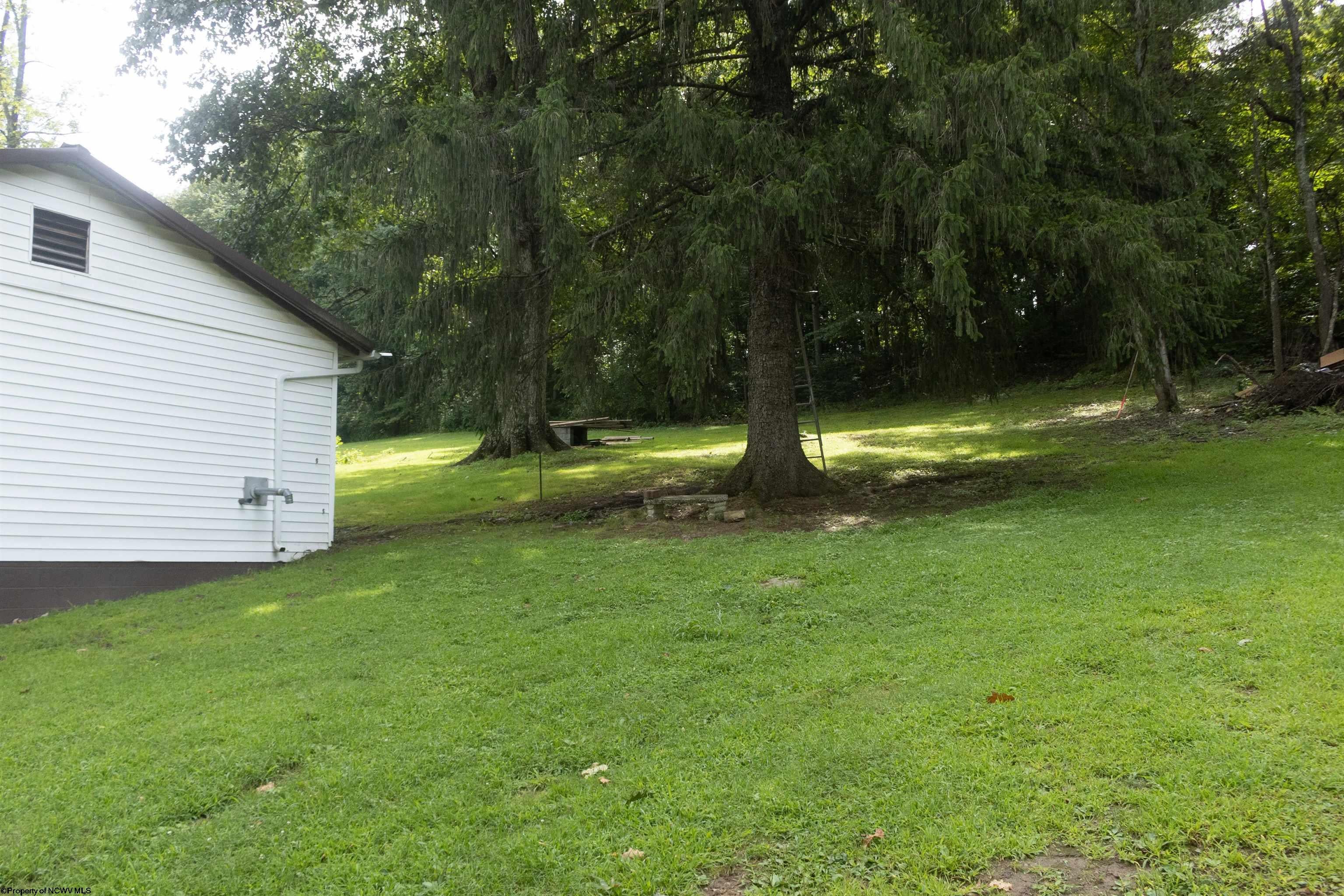 5359 Fairmont Road Rivesville, WV 26588 - Photo 27 of 39 Gallery Image 27
