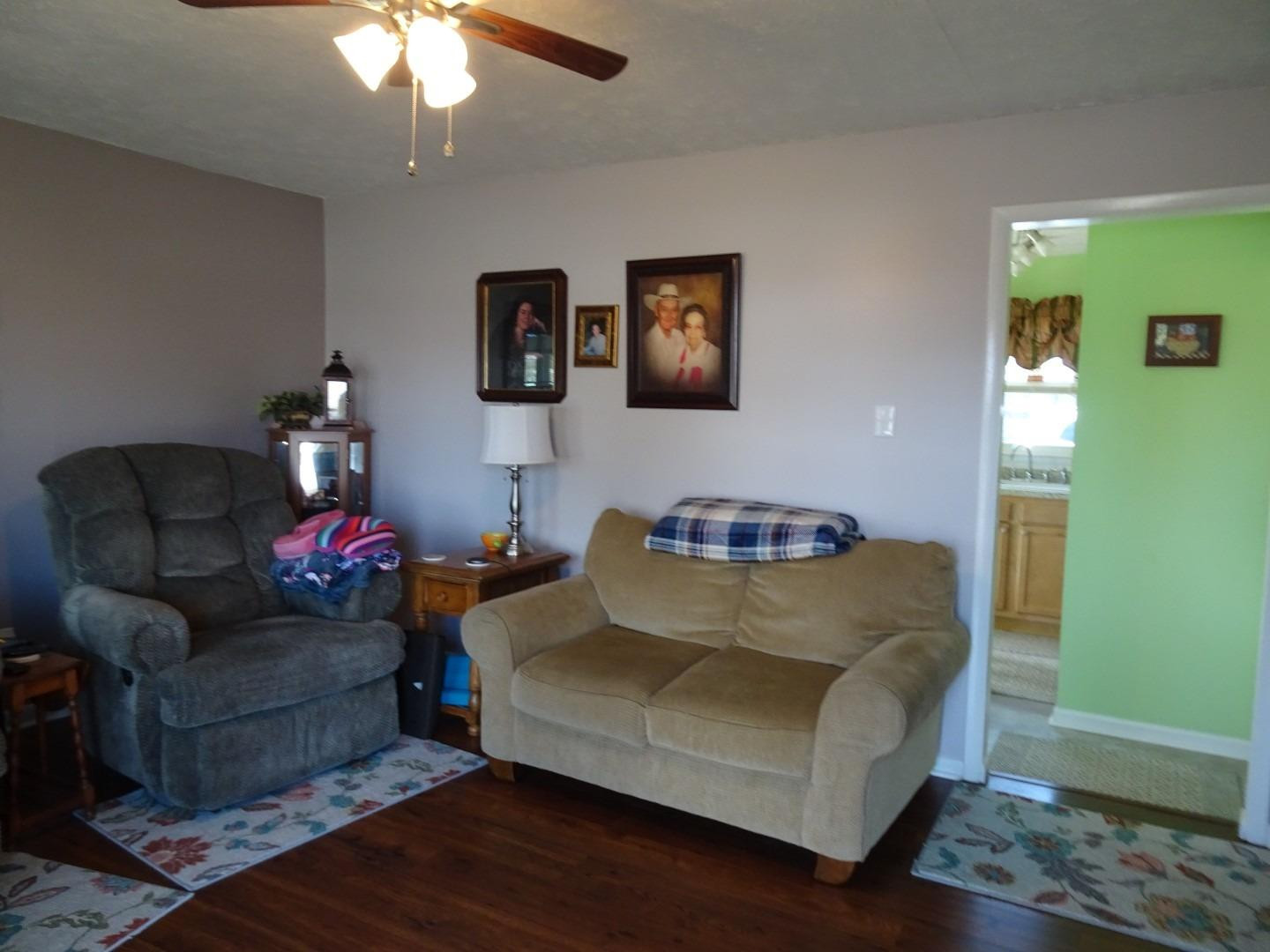 126 Dunroven Road Versailles, KY 40383 - Photo 3 of 20 Photo 3