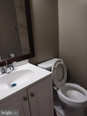 $2,600 | 1086 Travis Lane, Gaithersburg, MD 20879