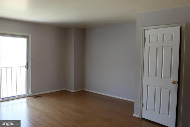 $2,600 | 1086 Travis Lane, Gaithersburg, MD 20879