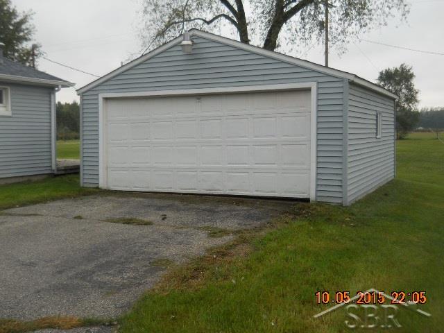 1880 East Burt Road Burt, MI 48417 - Photo 7 of 9 31266225-6.JPG
