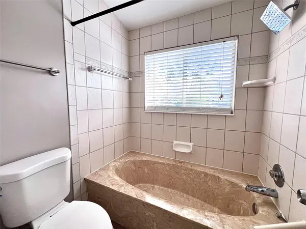 $2,750 | 2246 Discovery Circle West, Deerfield Beach, FL 33442