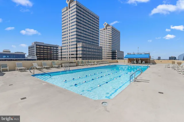 $700,000 | 1901 John F Kennedy Boulevard, Unit 2806, Philadelphia, PA 19103