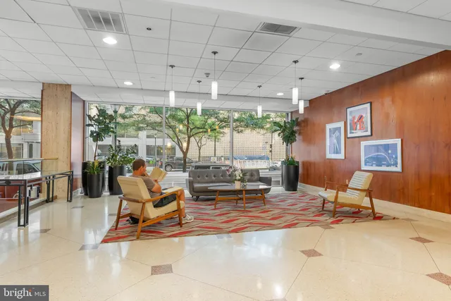 $700,000 | 1901 John F Kennedy Boulevard, Unit 2806, Philadelphia, PA 19103