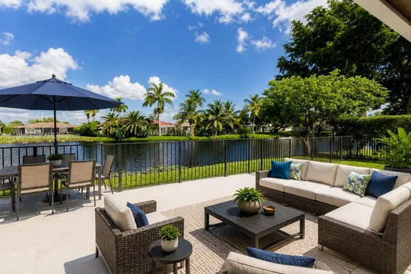 $1,249,000 | 16641 Royal Poinciana Drive, Weston, FL 33326