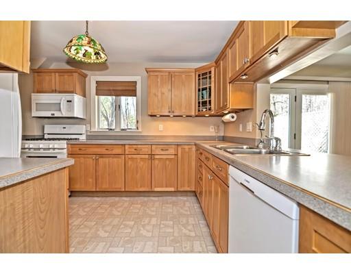 909 Old Post Road Walpole, MA 02081 - Photo 5 of 27 Gallery Image 5