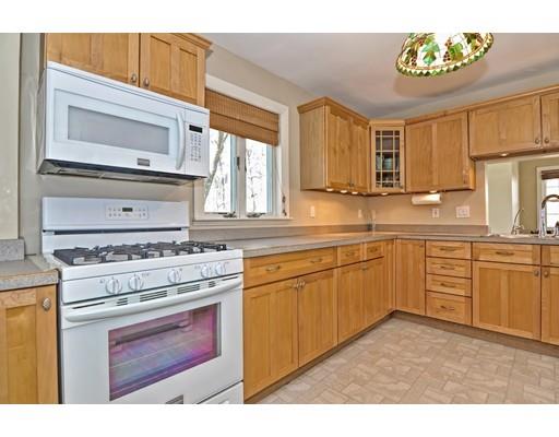 909 Old Post Road Walpole, MA 02081 - Photo 7 of 27 Gallery Image 7