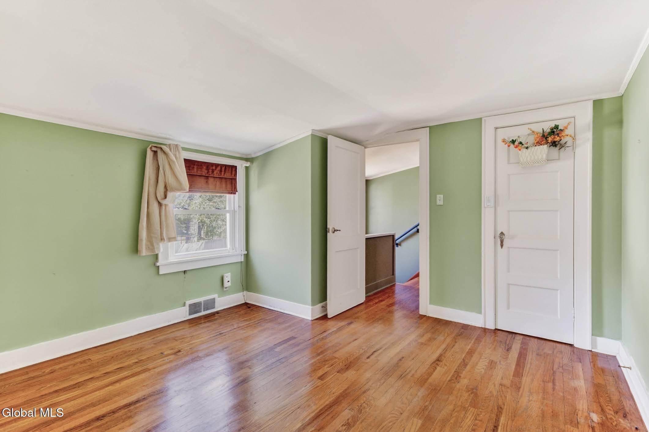 1817 Nott Street Schenectady, NY 12309 - Photo 19 of 37 28- 1817 Nott St