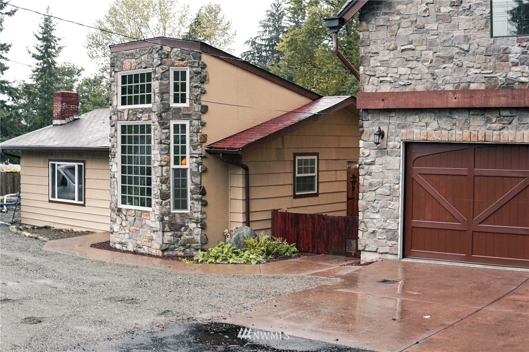 13618 Southeast 192nd Street Renton, WA 98058 - Photo 1 of 12 Gallery Image 1