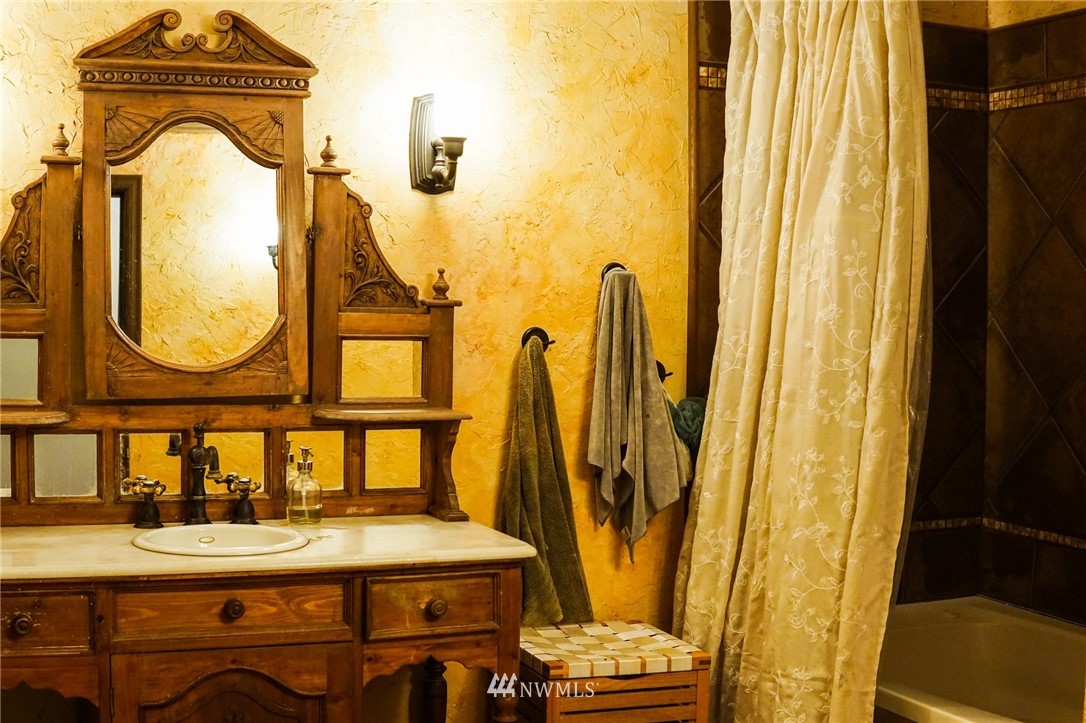 13618 Southeast 192nd Street Renton, WA 98058 - Photo 7 of 12 Gallery Image 7
