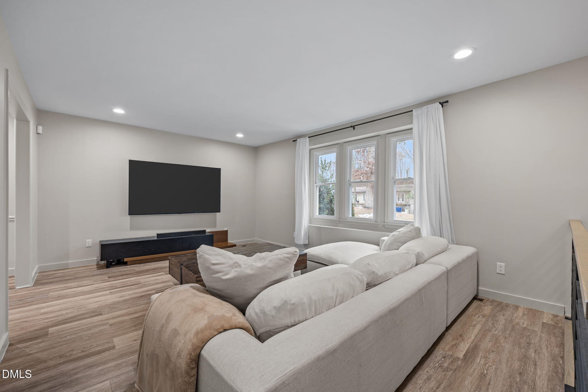 7713 Haymarket Lane Raleigh, NC 27615 - Photo 9 of 38 20-web-or-mls-IMG_3260