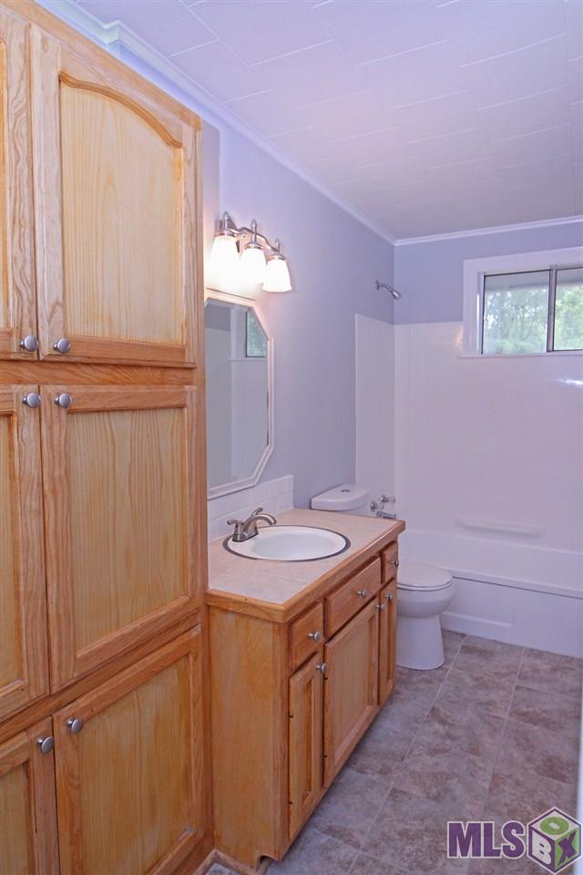 14337 Devall Road Baton Rouge, LA 70818 - Photo 8 of 17