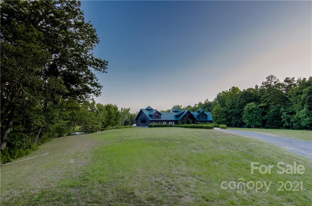 10450 Brief Road Charlotte, NC 28227 - Photo 3 of 48 Gallery Image 3