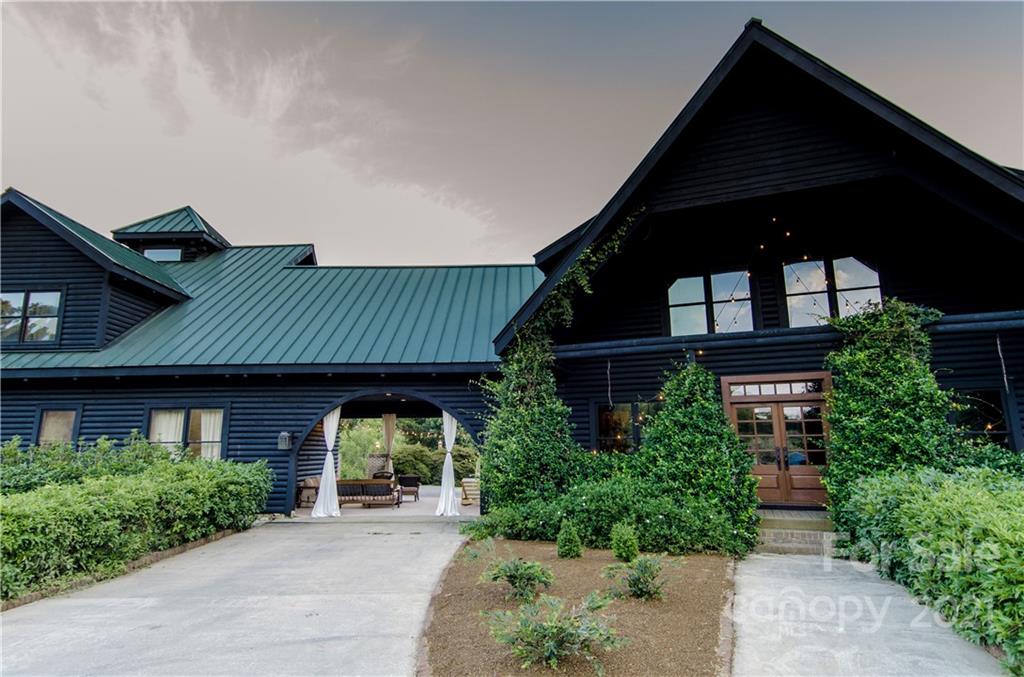 10450 Brief Road Charlotte, NC 28227 - Photo 4 of 48 Gallery Image 4