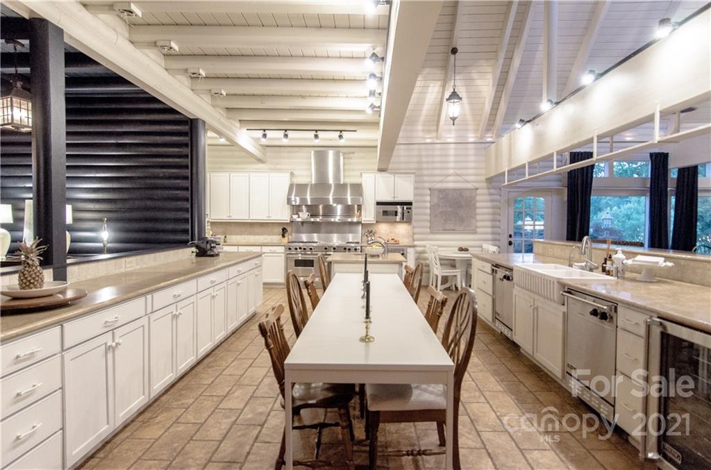 10450 Brief Road Charlotte, NC 28227 - Photo 7 of 48 Gallery Image 7