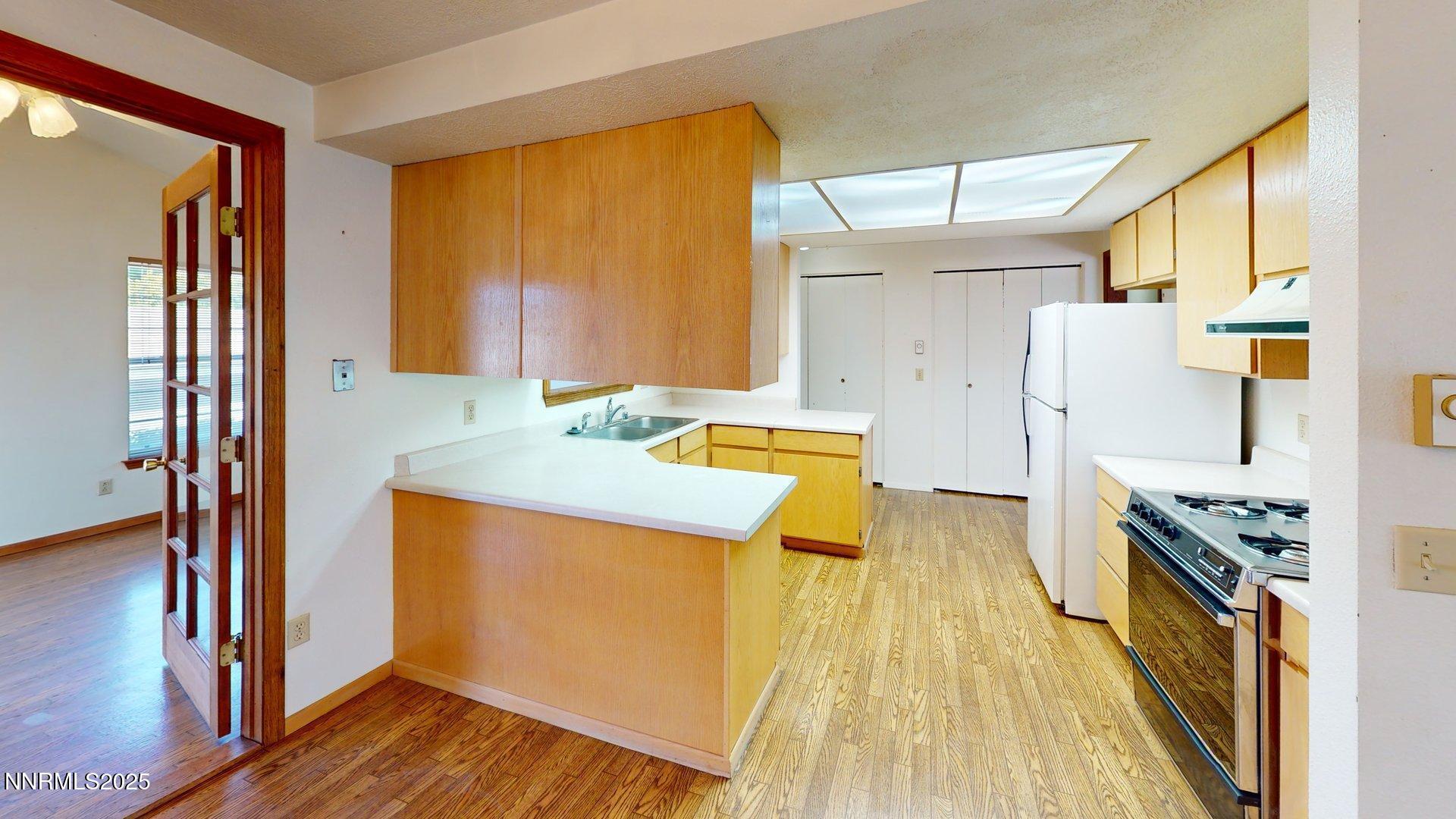 3 Colado Court Winnemucca, NV 89445 - Photo 10 of 19 3-Colado-Court-Kitchen