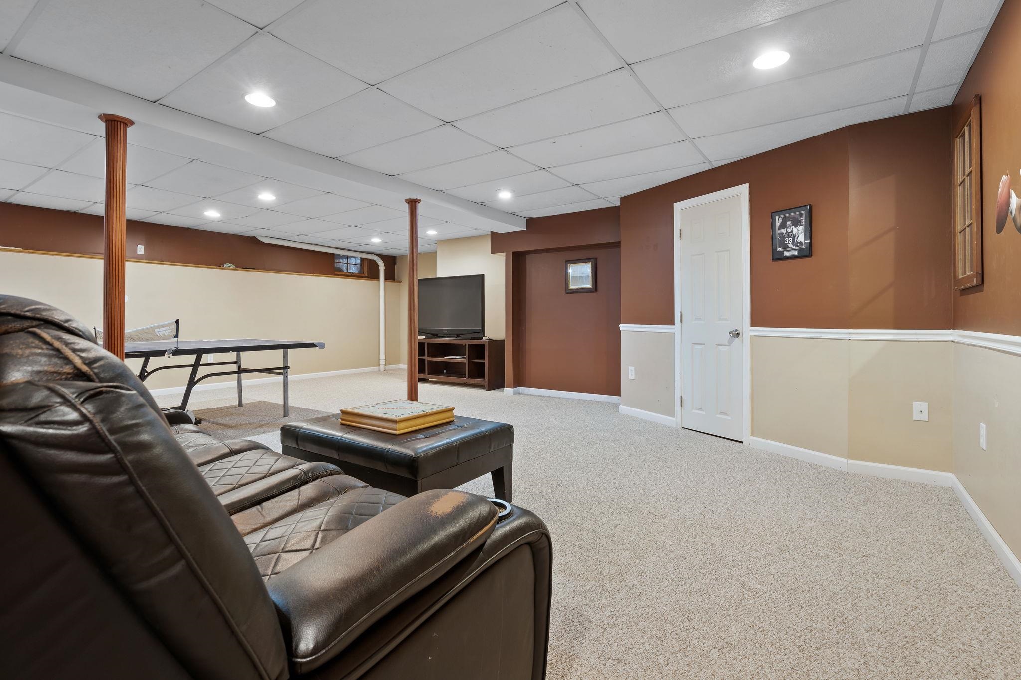 33 Alexander Drive Hampton, NH 03842 - Photo 30 of 40