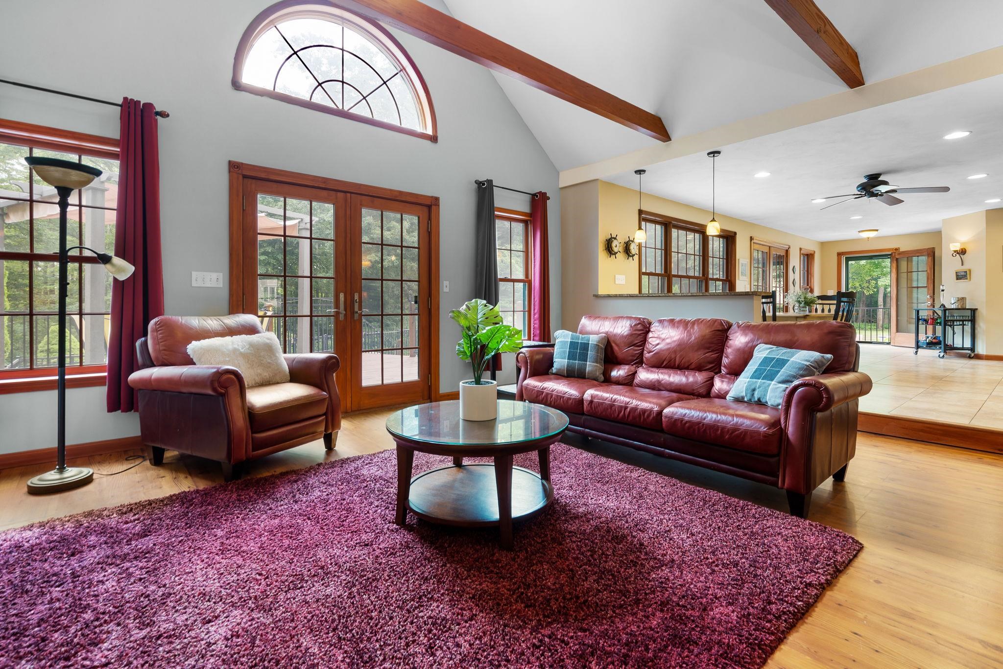 33 Alexander Drive Hampton, NH 03842 - Photo 4 of 40