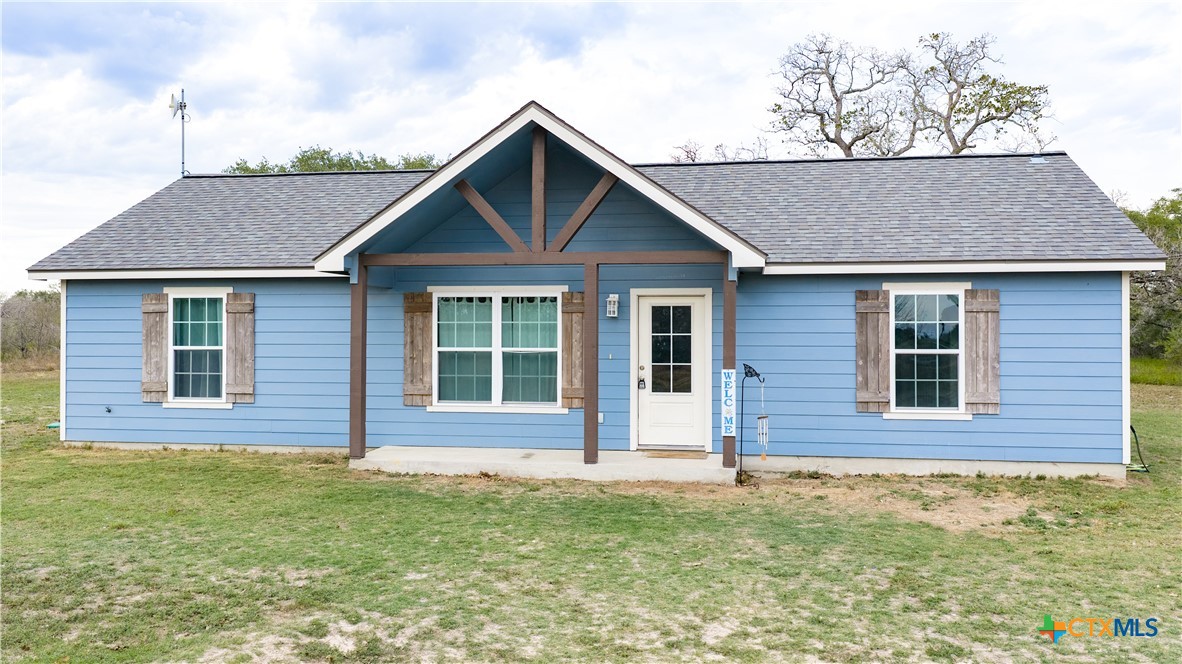 618 McGuill Road Goliad, TX 77963 - Photo 8 of 48 a front view of a house with a yard