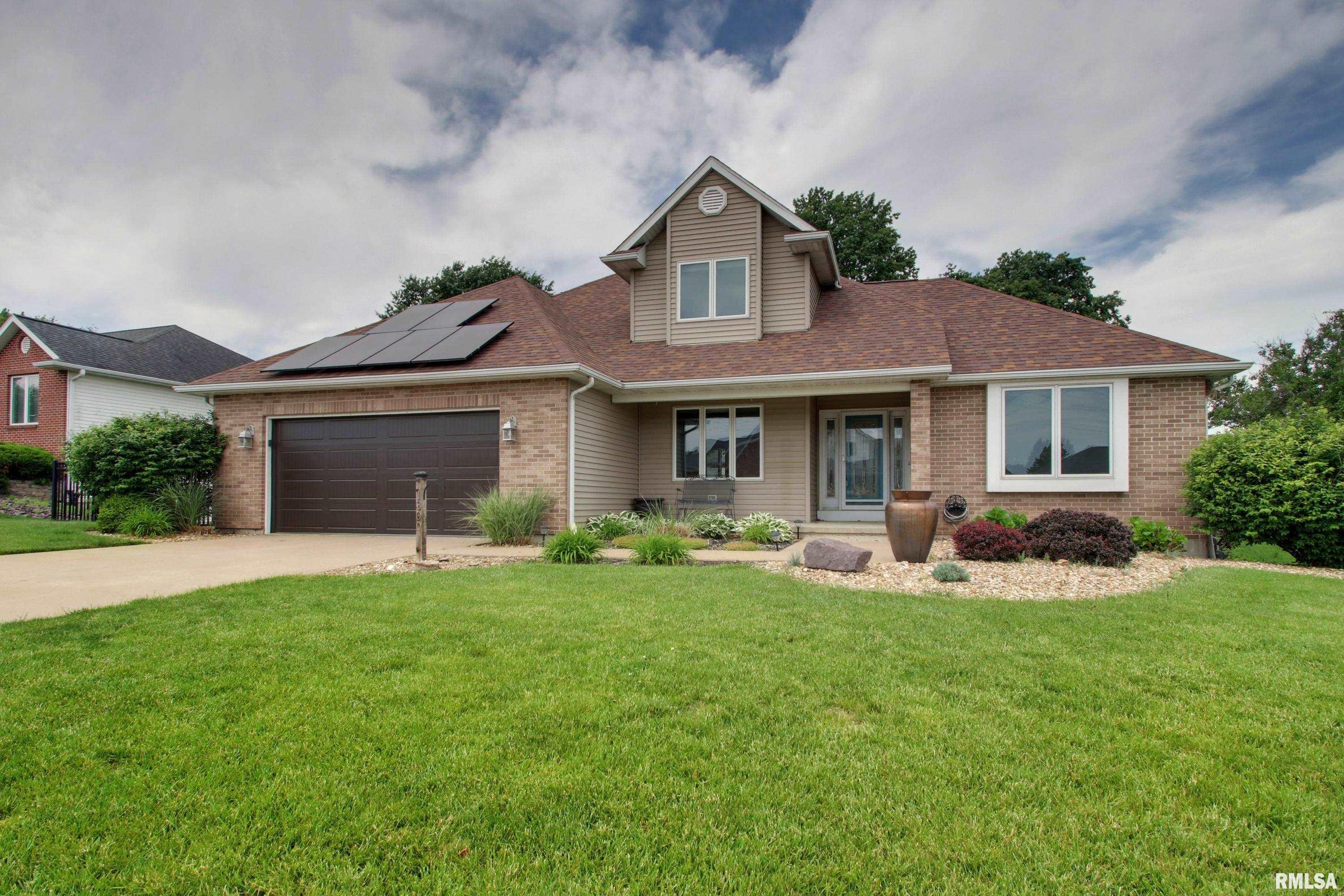 1300 Cadbury Ridge Quincy, IL 62305 - Photo 1 of 23
