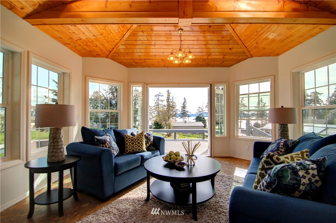 10515 Samish Island Road Bow, WA 98232 - Photo 4 of 21 Gallery Image 4