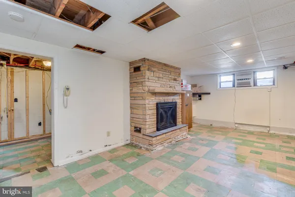 a view of a livingroom with a fireplace