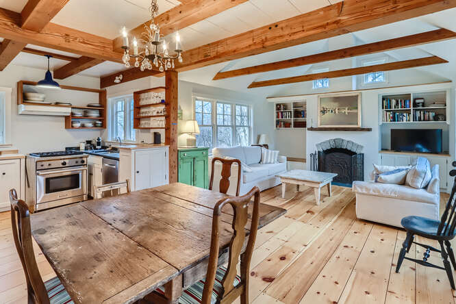 23 Black Point Road Chilmark, MA 02535 - Photo 13 of 20 Gallery Image 13