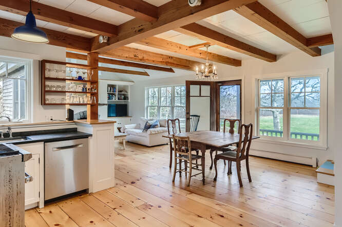 23 Black Point Road Chilmark, MA 02535 - Photo 10 of 20 Gallery Image 10