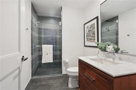 $2,980,000 | 2 Canal Street, Unit 2402, New Orleans, LA 70130