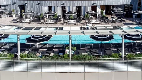 $2,980,000 | 2 Canal Street, Unit 2402, New Orleans, LA 70130