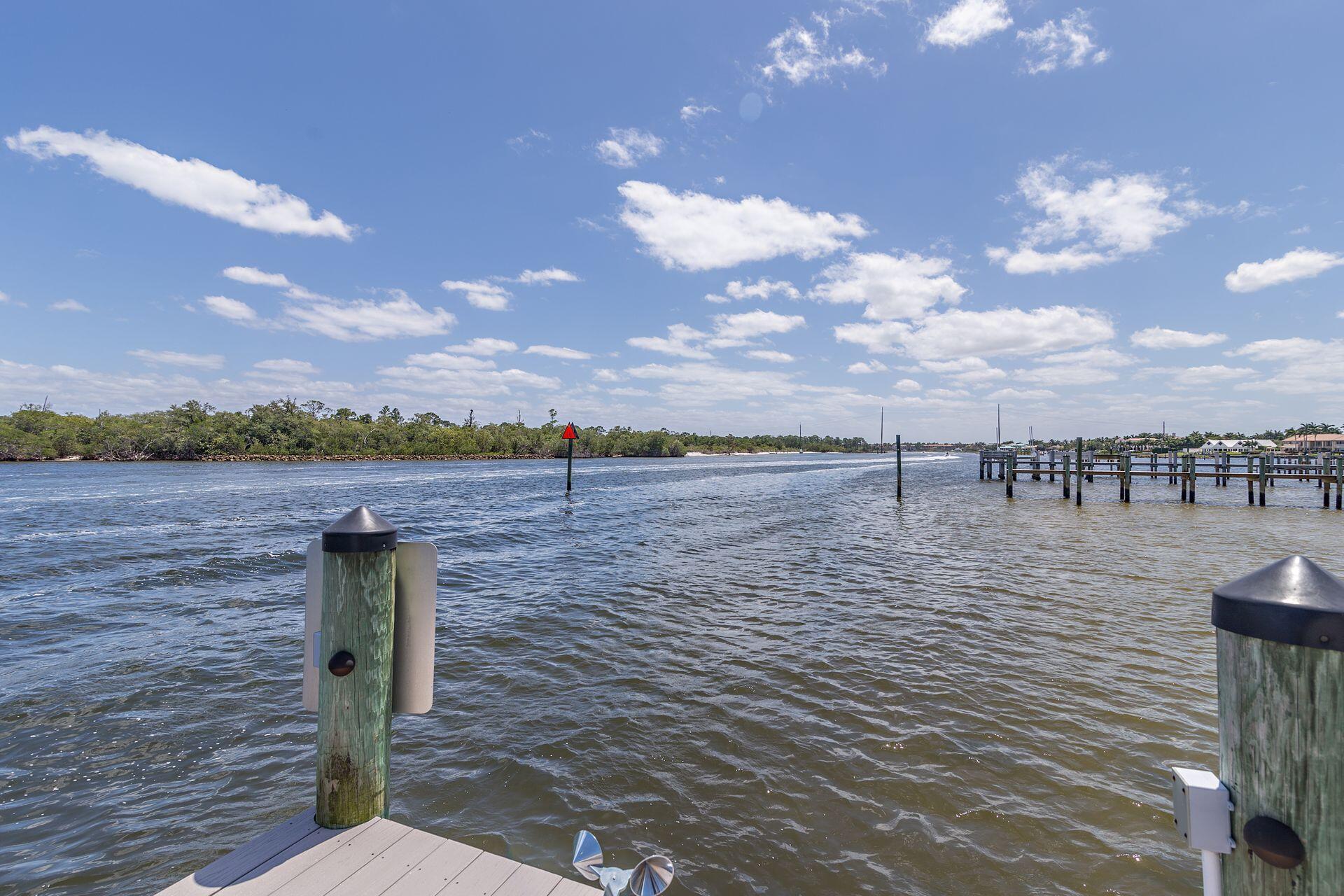 16330 Port Dickinson Drive Jupiter, FL 33477 - Photo 12 of 44 33