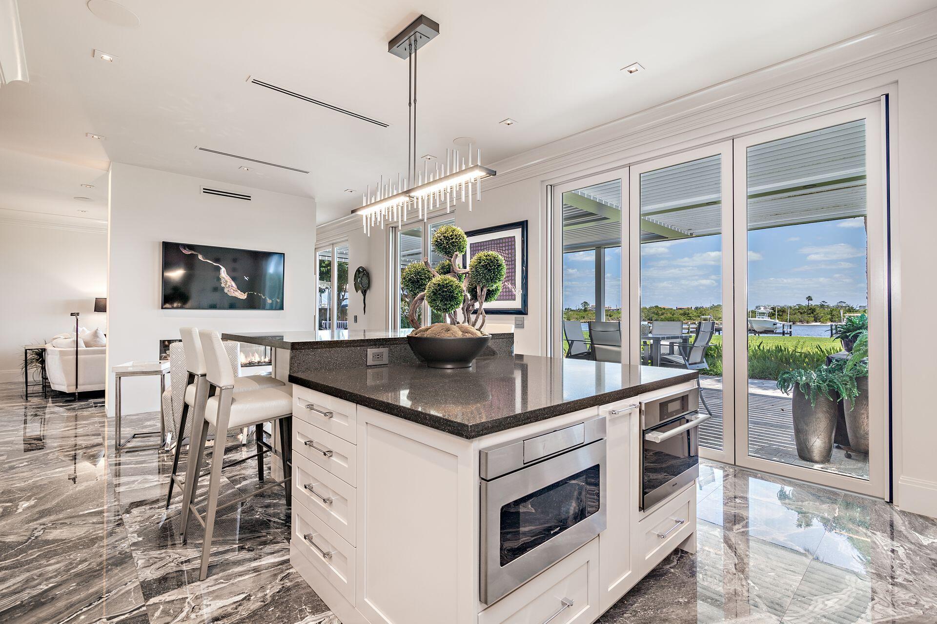 16330 Port Dickinson Drive Jupiter, FL 33477 - Photo 32 of 44 13