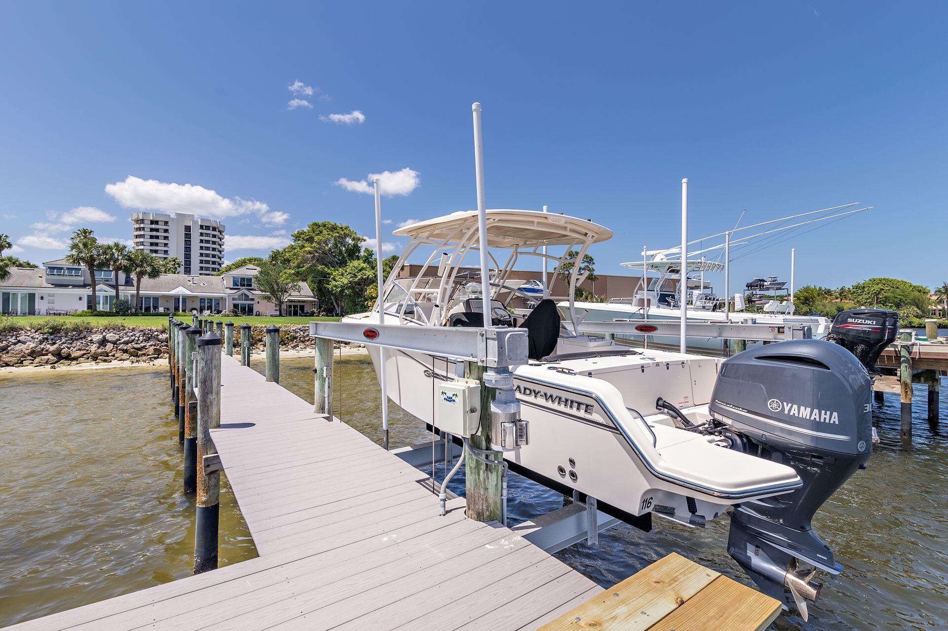 16330 Port Dickinson Drive Jupiter, FL 33477 - Photo 10 of 44 35