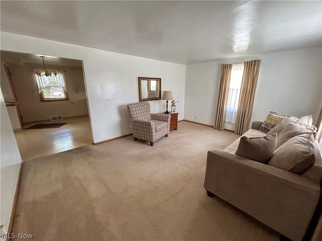 637 Edison Street Struthers, OH 44471 - Photo 2 of 21 Gallery Image 2