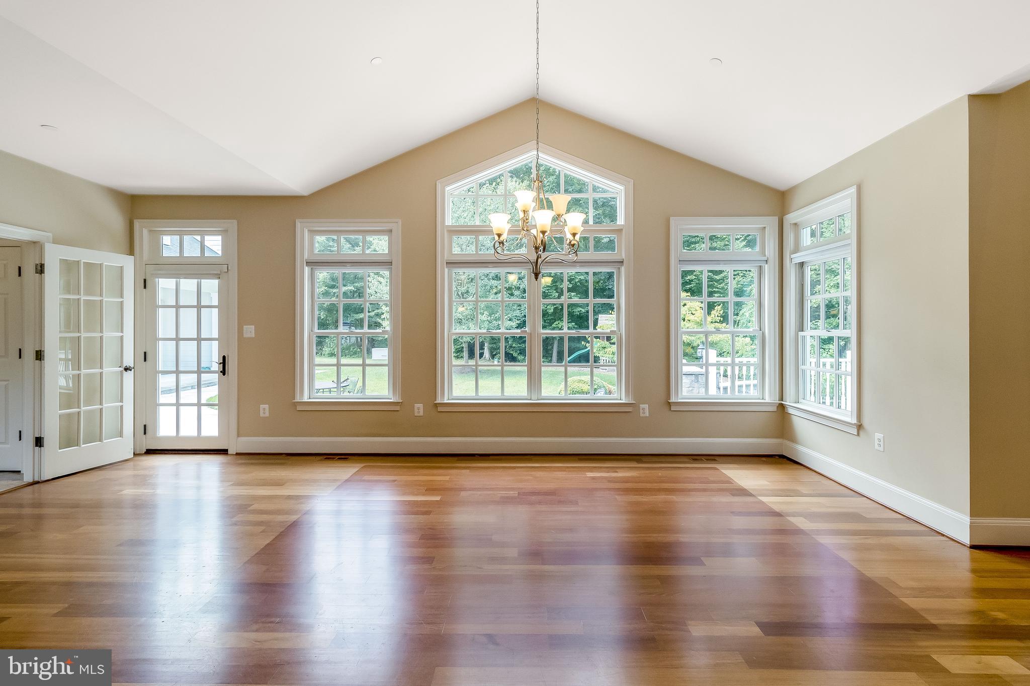 11905 Van Brady Road Brandywine, MD 20613 - Photo 11 of 32 Breakfast Room