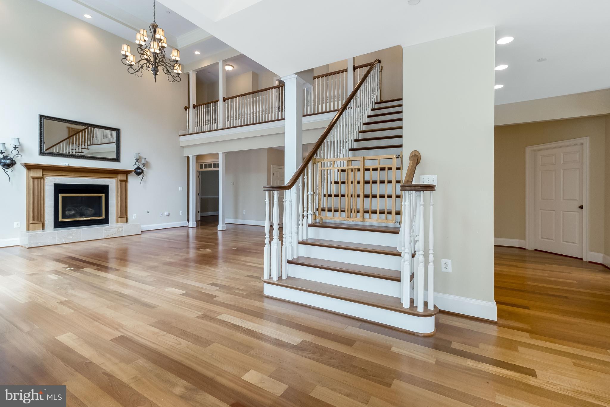 11905 Van Brady Road Brandywine, MD 20613 - Photo 7 of 32 Great Room