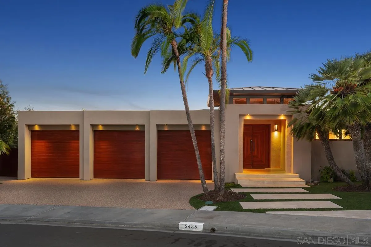 5486 Rutgers Road La Jolla, CA 92037 - Photo 42 of 47 front view of a house