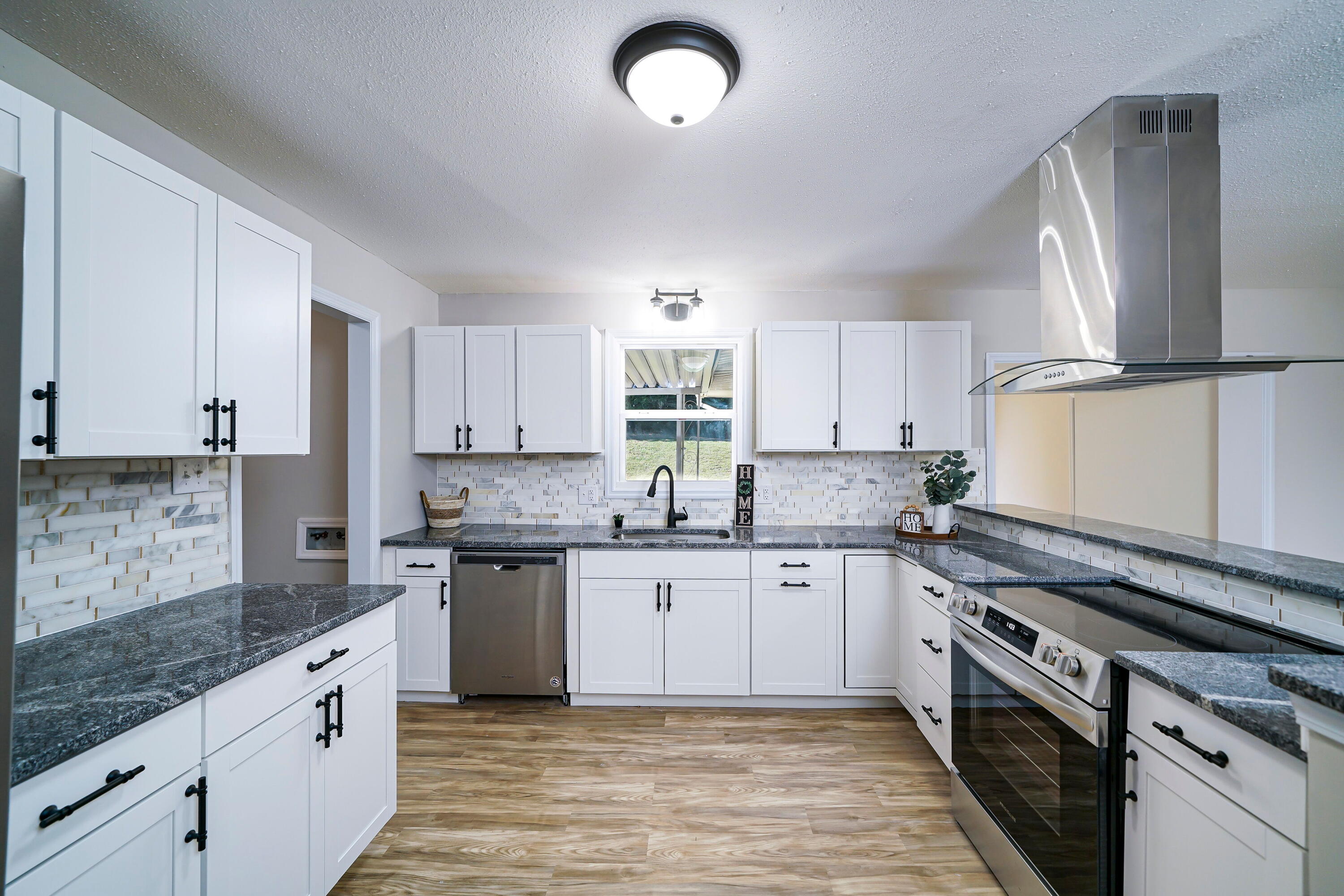 3029 Hummingbird Lane Augusta, GA 30906 - Photo 6 of 26 Kitchen