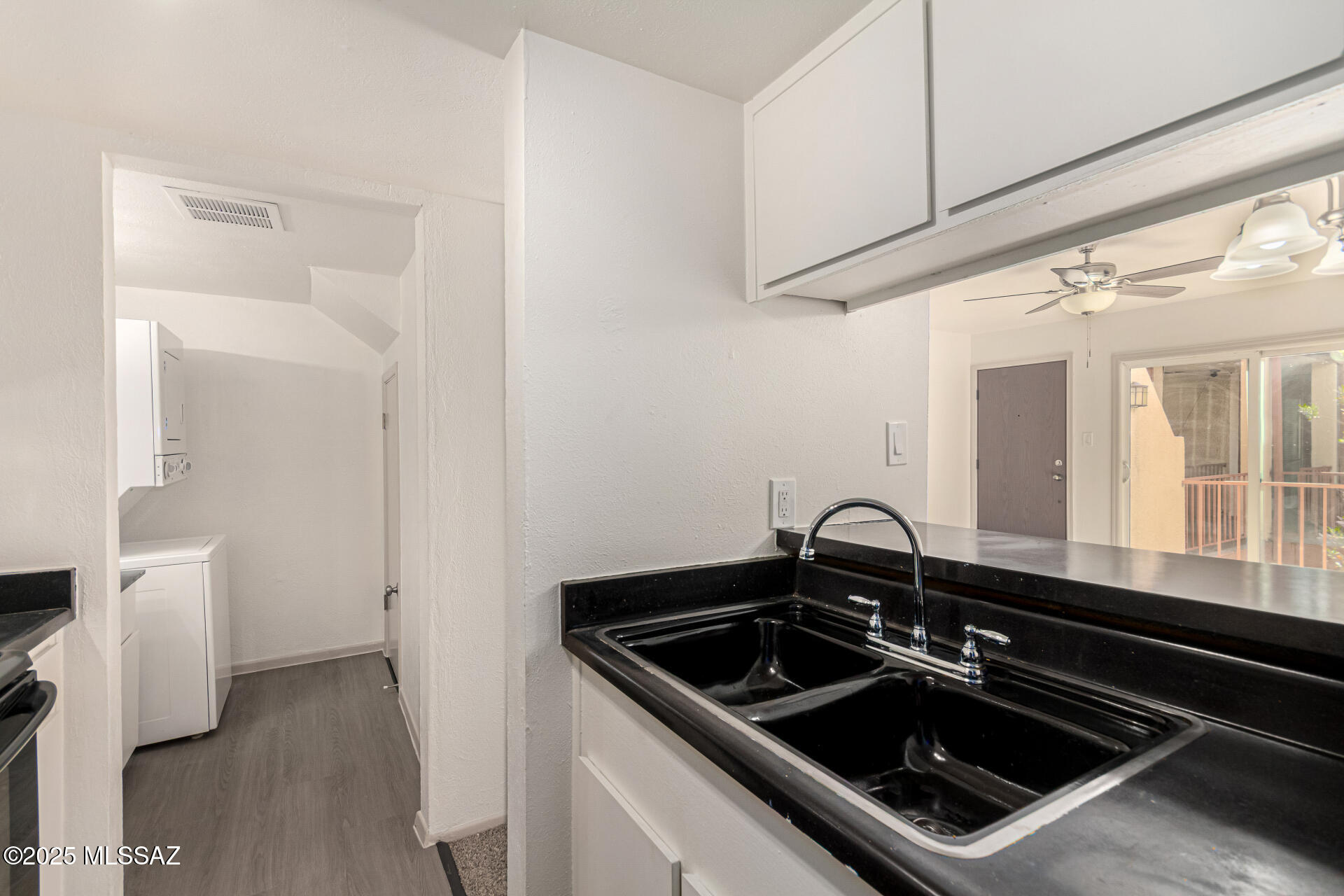 1600 North Wilmot Road, Unit 302 Tucson, AZ 85712 - Photo 7 of 25 08-Wilmot