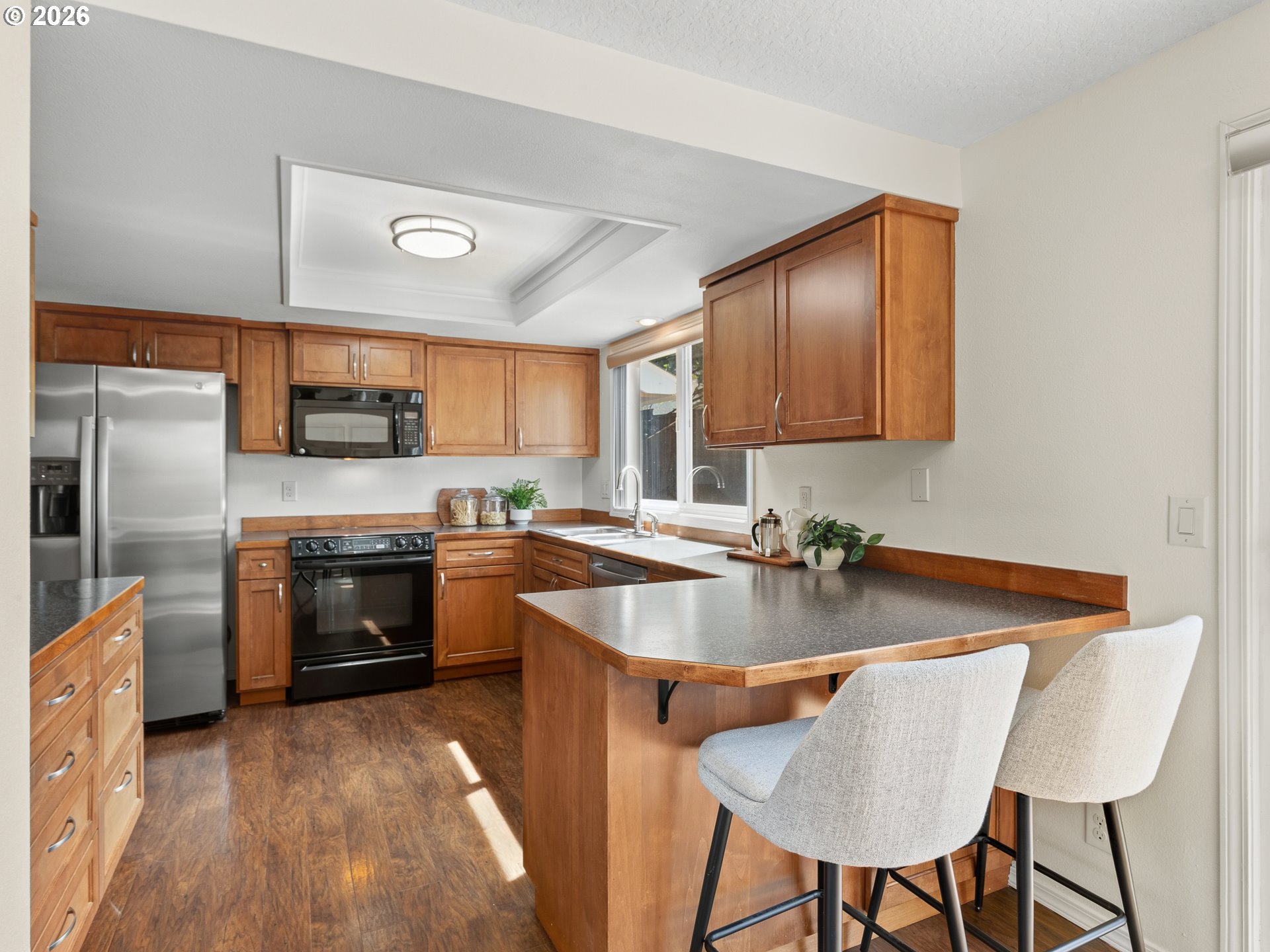 6127 Southwest 161st Place Beaverton, OR 97007 - Photo 16 of 47 Kitchen